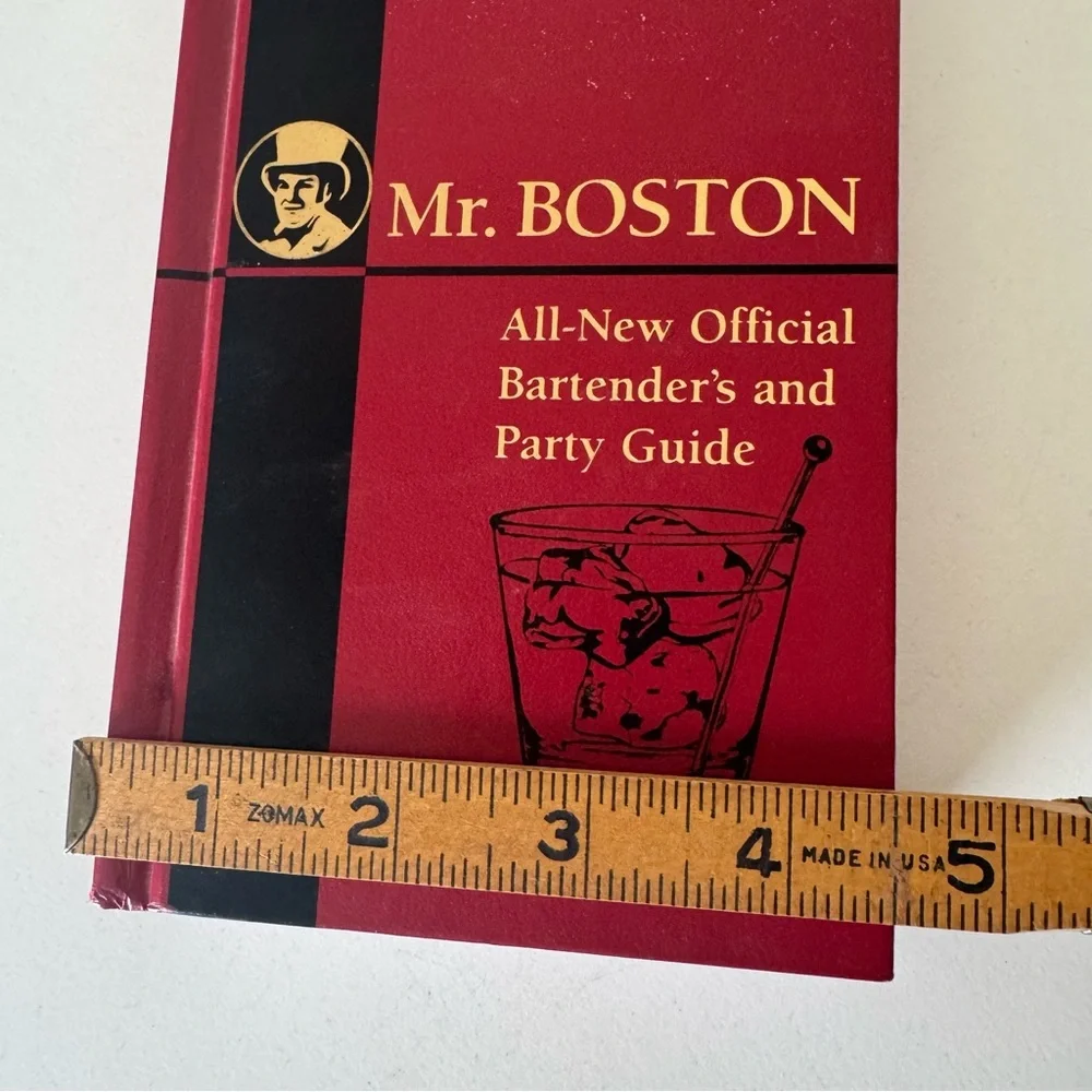 Vintage Mr. Boston Bartender's and Party Guide Cocktail Recipe Book